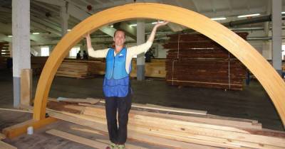 Как можно быстро и легко согнуть древесину при выполнении отделки помещений