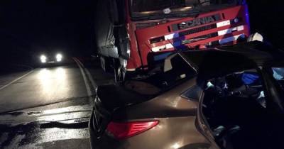Водитель и пассажир легковушки погибли в ДТП с грузовиком под Тольятти
