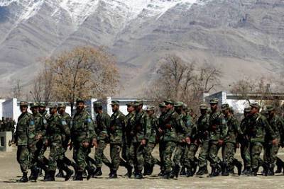 Афганские военные перешли границу с Узбекистаном и попросили о помощи