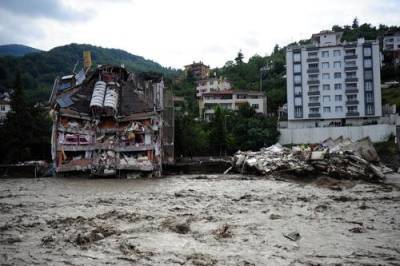 Количество жертв наводнений в Турции увеличилось до 58