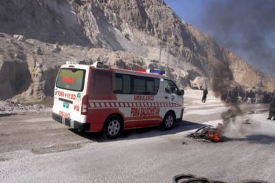 В Пакистане 13 человек погибли при взрыве грузовика