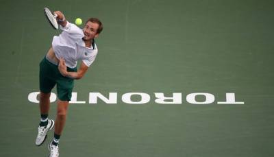 Медведев и Опелка сыграют в финале Мастерса в Торонто