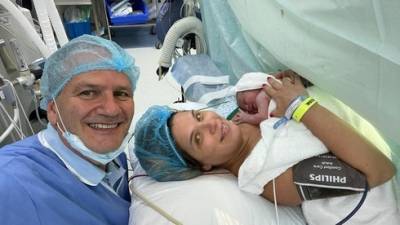 Израильтянка впервые родила ребенка в больнице Дубая