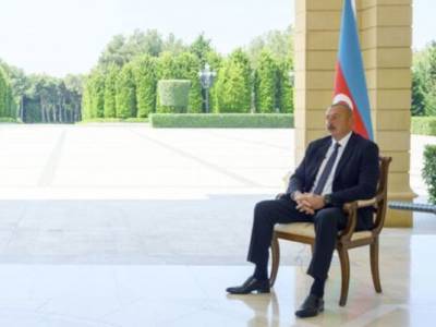 Шойгу «обеспокоил» Баку: Алиев упрекнул Россию за планы вооружить Армению