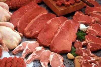 За июль в Ленобласти выросли цены на свинину, курицу и колбасные изделия