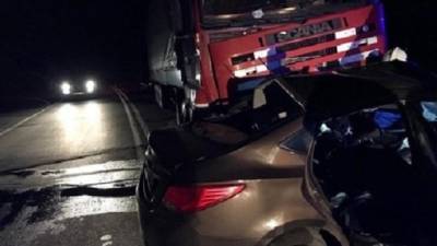 В ДТП с грузовиком под Тольятти погибли два человека