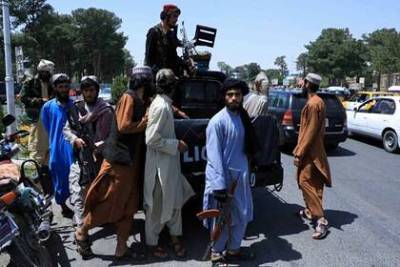 Талибы пообещали не убивать мирных жителей Кабула и позволить им уйти