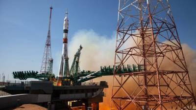 Рогозин сообщил, что запуск «Союза» с космическими туристами запланирован на 8 декабря