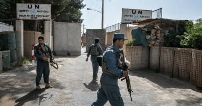 "Власть будет передана мирно", - и.о. МВД Афганистана о ситуации в Кабуле