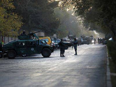 Al Arabiya: В президентском дворце в Кабуле идут переговоры о мирной передаче власти талибам