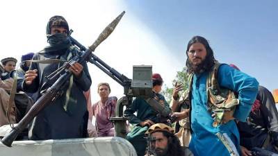 Правительство готовит передачу власти Талибану: Кабул перед падением