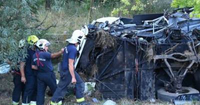 В Венгрии перевернулся пассажирский автобус: 8 погибших, десятки раненых (ФОТО)