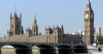 Парламент Британии прерывает каникулы из-за ситуации в Афганистане