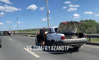 Три человека пострадали в аварии «Волги» и «Шевроле» на Северном обходе Рязани