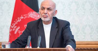 Президент Афганистана сбежал из страны