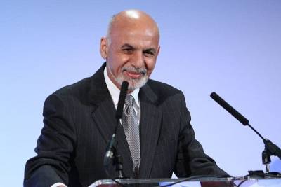 Президент Афганистана согласился уйти в отставку под натиском боевиков