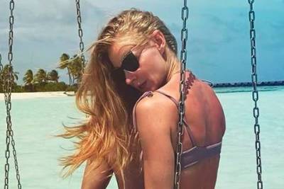 Светлана Ходченкова - Отпуск продолжается: Светлана Ходченкова поделилась новыми фото в купальнике - skuke.net - Мальдивы - Новости