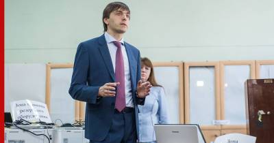 Кравцов призвал не оценивать школы по результатам Всероссийских проверочных работ