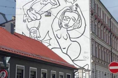 Рига: на стене школы появились рисунки, похожие на «сатанизм»