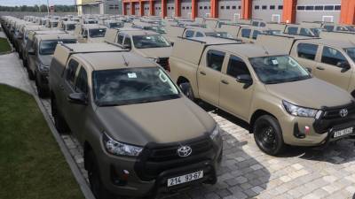 Чехия заменяет УАЗ и Land Rover Defender «Тойотами»