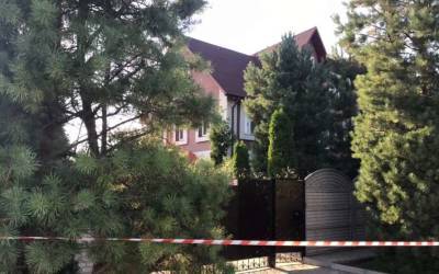 Мэра Кривого Рога нашли застреленным на пороге собственного дома (ФОТО)