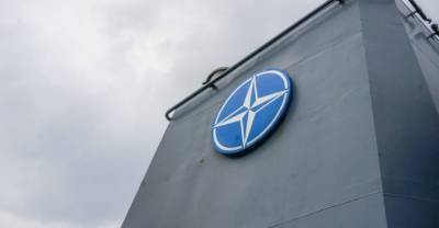 Столтенберг сообщил, что НАТО помогает охранять аэропорт Кабула