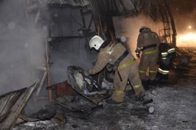 Открытое горение на заводе в Екатеринбурге ликвидировано