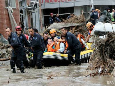 Число погибших в результате наводнений в Турции достигло 62 человек