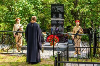 В Южно-Сахалинске открыли новый мемориал погибшим в авиакатастрофе 1976 года