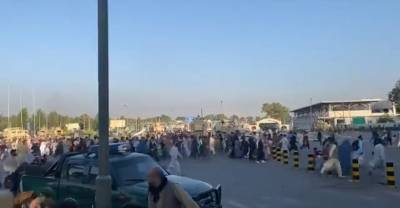 Толпа прорвалась на ВПП в аэропорту Кабула, военные США начали стрелять в воздух