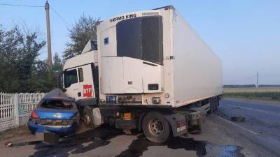 В Башкирии водитель и пассажир погибли в аварии с грузовиком