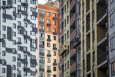 Названы наименее и наиболее обеспеченные жильем города России