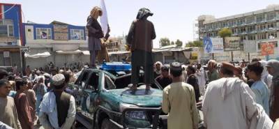 AFP: американские военные напугали пассажиров предупредительными выстрелами в аэропорту Кабула