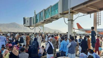 Захарова прокомментировала ситуацию в аэропорту Кабула