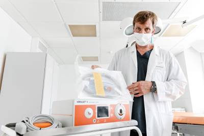 В больнице Екатеринбурга появился уникальный аппарат для лечения у детей сильных ожогов