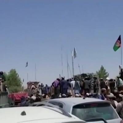 Движение "Талибан" подкупало афганских чиновников и военнослужащих