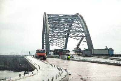 В департаменте транспортной инфраструктуры КГГА проводятся обыски по делу Подольского моста