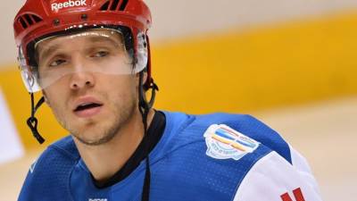 «Чемпионат»: хоккеист Кулёмин подпишет контракт с «Салаватом Юлаевым»