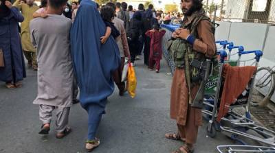 Стрельба в аэропорту Кабула, есть жертвы