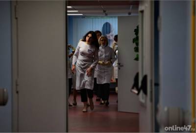 В России за последние сутки коронавирусом заразились еще 20 765 человек