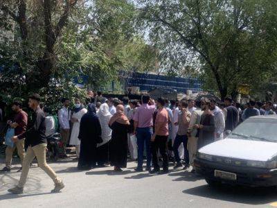 Россия эвакуирует часть сотрудников посольства в Кабуле