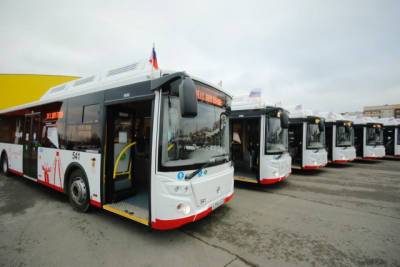 До 2022 года новосибирские власти приобретут в лизинг 150 пассажирских автобусов