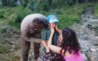 Заблудившийся в Карпатах мальчик рассказал, как скитался в горах - korrespondent.net - Украина