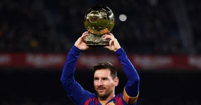 "Барселона" убрала изображение Месси со своего стадиона (видео)