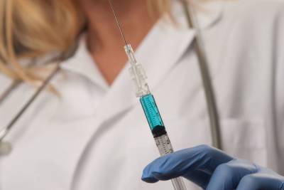 Петербуржцы объяснили, почему не хотят вакцинироваться