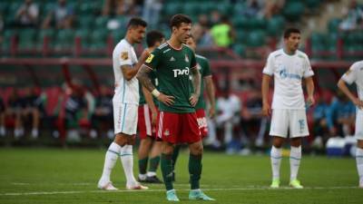 В «Локомотиве» ответили на слухи о травме Смолова в матче с «Зенитом»
