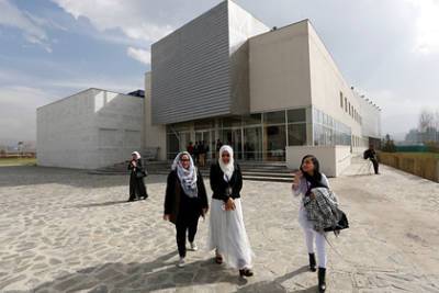 Киргизия заявила о готовности принять 500 студентов из Афганистана