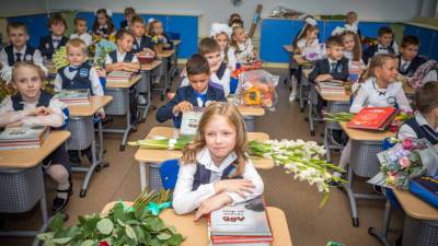 Российские школы начнут учебный год в очном формате