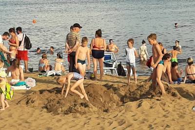 В региональном минздраве не подтверждают массовое заболевание саратовцев кишечной инфекцией после купания на закрытом пляже