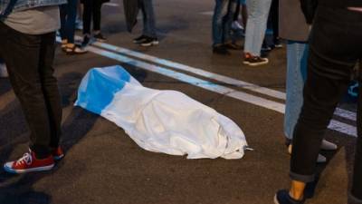 Тело девушки с оторванной рукой нашли на улице в Москве